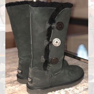 UGG Bailey Button Triplet II